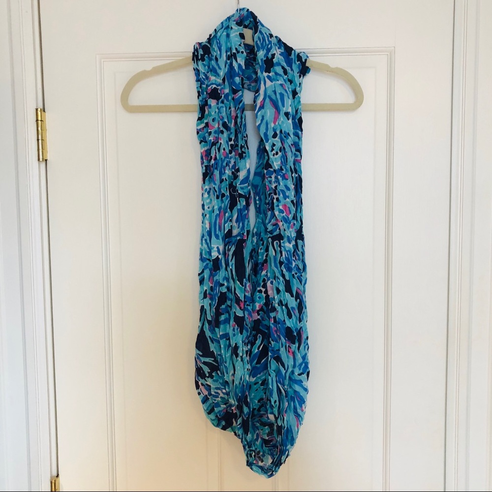 Lilly Pulitzer Infinity Scarf in Shrimply Chic